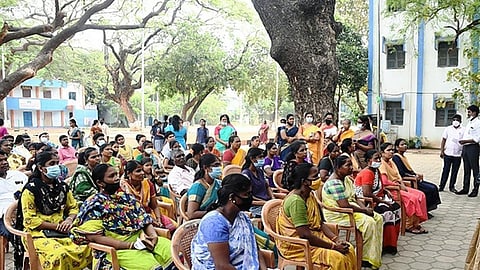 தமிழகம் முழுவதும் உள்ள அரசுப் பள்ளிகளில் இன்று எஸ்எம்சி குழுக் கூட்டம்