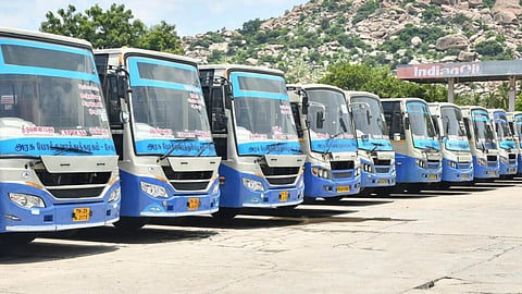 மீலாது நபி, தொடர் விடுமுறையை முன்னிட்டு 2,470 சிறப்பு பேருந்துகள் இயக்க ஏற்பாடு