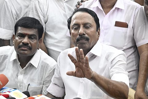 ‘ஒன்றுபட்ட அதிமுக’ - செங்கோட்டையனின் ‘வார்னிங்’ அழைப்பு எடுபடுமா?