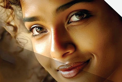 கருமையைப் போற்றும் ‘ஈவா’ பாடல்