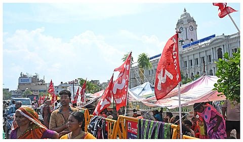 தூய்மை பணியாளர்கள் கைது விவகாரம்: விரிவான பதில் மனு தாக்கல் செய்ய அரசுக்கு ஐகோர்ட் உத்தரவு