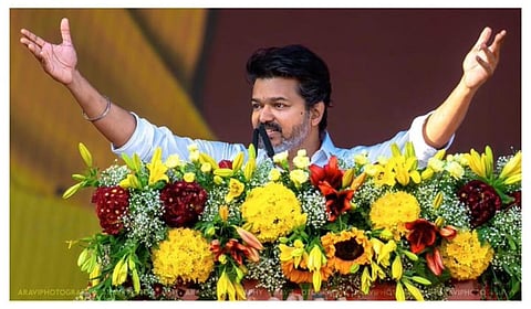 “தமிழக அரசியலில் இதுவரை இல்லாத நிபந்தனைகளை எதிர்கொள்கிறது தவெக” - விஜய் ஆவேசம்