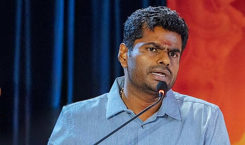 சாராயம் விற்ற பணத்தில் திமுக முப்பெரும் விழா: அண்ணாமலை விமர்சனம்