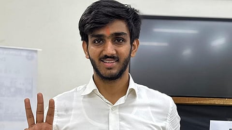 டெல்லி பல்கலை. மாணவர் சங்க தேர்தல்: தலைவர் பதவியை கைப்பற்றியது ஏபிவிபி
