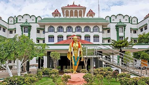 காவல் துறையினர் மீதான புகார்களை விசாரிக்க மாநில, மாவட்டம், மாநகர் அளவில் தனிக் குழு: தமிழக அரசு தகவல்