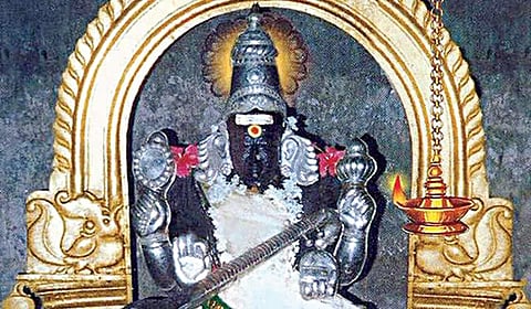 கல்விச் செல்வம் அருளும் கூத்தனூர் சரஸ்வதி