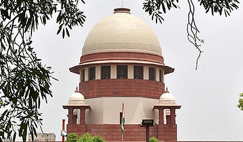 போலி என்கவுன்ட்டர் புகாரால் மாவோயிஸ்ட் கமாண்டர் உடலை பாதுகாக்க உச்ச நீதிமன்றம் உத்தரவு