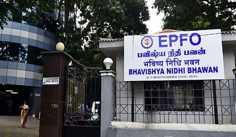 மத்திய அரசின் வேலைவாய்ப்பு ஊக்குவிப்பு திட்டத்தில் முதன்முறையாக வேலைக்கு சேருபவர்களுக்கு நிதியுதவி