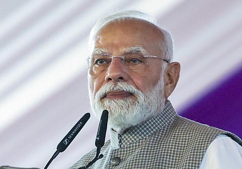 “மும்பை தாக்குதலுக்குப் பிறகு பாகிஸ்தானுக்கான பதிலடி முடிவை கைவிட யார் காரணம்?” - பிரதமர் மோடி கேள்வி