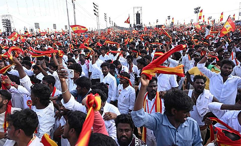 மாணவர்கள் விடுப்பு எடுத்துக் கொண்டு விஜய் மாநாட்டுக்குப் போனார்களா? - திமுகவுக்கு புளியை கரைக்கும் புள்ளிவிவரம்!