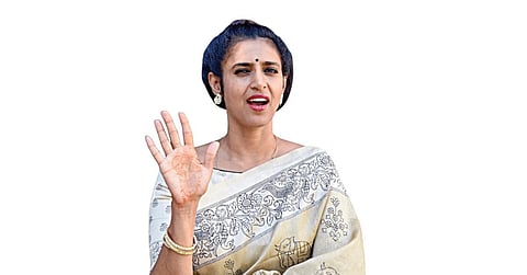 “தமிழகத்தில் ஹிட்லர் ஆட்சி நடக்கிறது!” - பட்டாசு போல் வெடிக்கும் பாஜக கஸ்தூரி நேர்காணல்