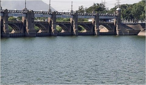 காவிரி ஆற்றில் வெள்ளப் பெருக்கு: மேட்டூர் அணைக்கு நீர்வரத்து 29,540 கன அடியாக அதிகரிப்பு