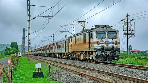 தீபாவளியை முன்னிட்டு அக்.22 வரை 147 சிறப்பு ரயில் இயக்க தெற்கு ரயில்வே நடவடிக்கை