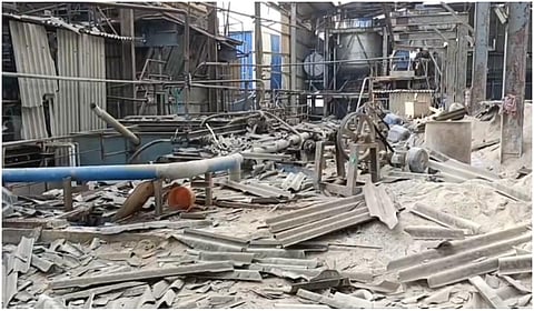 மேட்டூர் சிட்கோ தொழிற்சாலையில் ஆசிட் தொட்டி வெடித்து வடமாநில தொழிலாளர்கள் இருவர் படுகாயம்