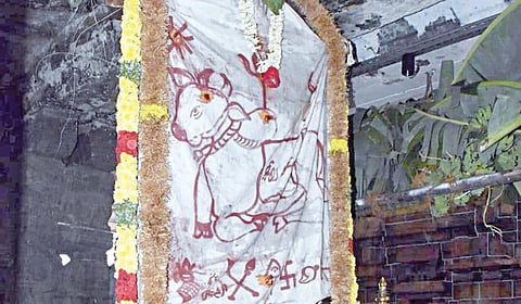 மயிலாடுதுறை மாயூரநாதர், வதானேஸ்வரர் கோயில்களில் துலா உற்சவ கொடியேற்றம்