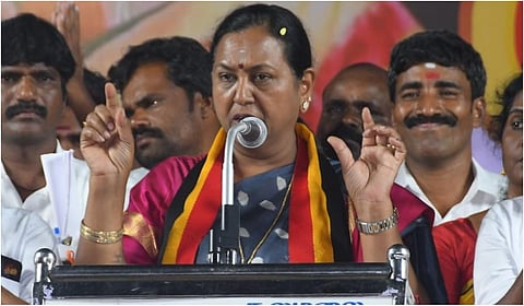 மதுரை விமான நிலையத்தில் தேமுதிக பொதுச் செயலாளர் பிரேமலதா பேட்டி
