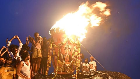 கார்த்திகை தீபம்: தி.மலை பாதுகாப்பு ஏற்பாடுகள் குறித்து அரசு பதிலளிக்க ஐகோர்ட் உத்தரவு