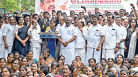 “கள்ள ஓட்டை நம்பி இருப்பதால் தான் ஸ்டாலினுக்கு எஸ்ஐஆர் கசக்கிறது” - டி.ஜெயக்குமார் விமர்சனம்