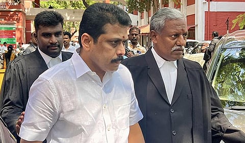 அசோக்குமார்