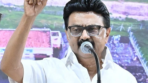 கூட்டாட்சியியலை நிலைநிறுத்தி மாநில உரிமைகளை காப்போம்: அரசியலமைப்பு சட்ட தினத்தில் முதல்வர் உறுதி