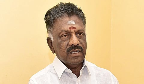 ஜிஎஸ்டி குறைப்பின் பலன் மக்களுக்கு கிடைக்கும் வகையில் ஆவின் பொருட்கள் விலையை குறைக்க வேண்டும்: ஓபிஎஸ் வலியுறுத்தல்