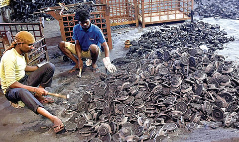 750 வார்ப்பட  நிறுவனங்களுக்கு புத்துயிர்  அளிக்கும்  தமிழ்நாடு அரசு