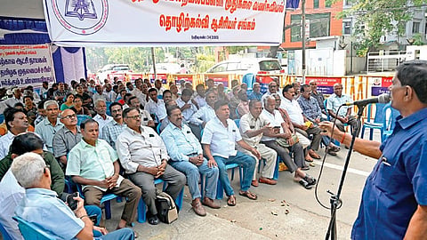 படம்:ம.பிரபு