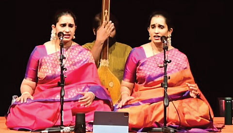 அர்ச்சனா, ஆர்த்தி சகோதரிகள்.