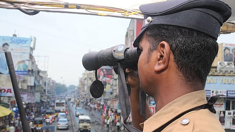 2026 புத்தாண்டு கொண்டாட்டம்: தமிழகம் முழுவதும் பாதுகாப்பு பணியில் ஒரு லட்சம் போலீஸார்