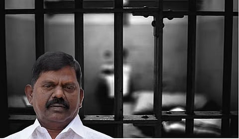 உள்படம்: எம்​எல்ஏ சதன்