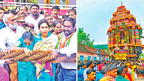 சுசீந்திரம் தாணுமாலய சுவாமி கோயில் மார்கழி தேரோட்டம் நேற்று நடைபெற்றது.  (அடுத்தபடம்) தேரை வடம்பிடித்து இழுத்து தேரோட்டத்தை தொடங்கி வைத்த அமைச்சர்கள் சேகர்பாபு, மனோதங்கராஜ்.