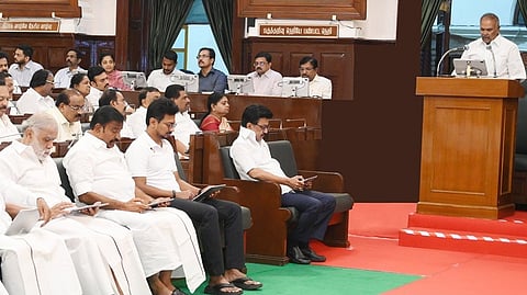 உரையை வாசிக்காமல் பேரவையில் இருந்து ஆளுநர் வெளிநடப்பு: நடந்தது என்ன? 