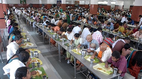 திரு​மலையில் ரத சப்தமிக்கு 14 உணவு வகைகளுடன் பக்தர்களுக்கு அன்னதானம்