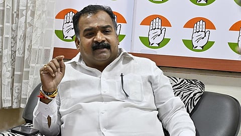 “சிபிஐ மிரட்டலால் என்டிஏவில் அன்புமணி, தினகரன்” - மாணிக்கம் தாகூர் எம்.பி.