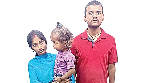 கொலை செய்யப்பட்ட கவுரவ் குமார், முனிதா குமாரி, குழந்தை பிர்​மானி குமார்