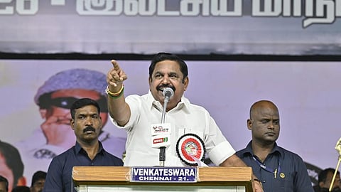அதி​முக பொதுச்​செய​லா​ளர் பழனிசாமி