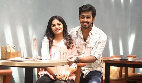 பூக்கி: திரைப் பார்வை -  தற்காலத் தலைமுறையின் ‘பிரேக் அப்’ தாண்டவம்!