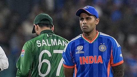 பாக். உடன் கைகுலுக்க இந்தியா மீண்டும் மறுப்பு: T20 WC 2026 - IND vs PAK