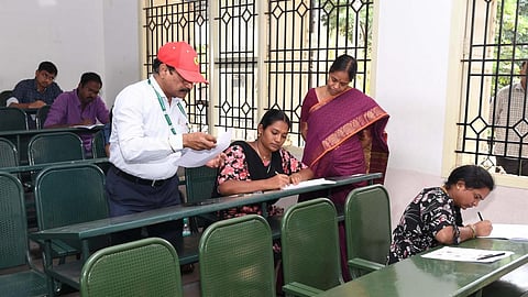 குரூப்-2 முதன்மைத் தேர்வு 1,082 பேர் எழுதினர்