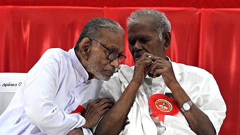 நல்லகண்ணுவின்&nbsp;நூற்றாண்டு தொடக்க விழாவில் பழ.நெடுமாறன் | கோப்புப் படம்