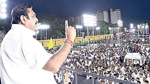 தேர்தல் வாக்குறுதியாக ரூ.10 ஆயிரம் அறிவித்ததுதான் ‘சூப்பர் ஹிட்’ - சென்னை பிரச்சாரக் கூட்டத்தில் பழனிசாமி பெருமிதம்