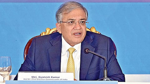 சென்னையில் தமிழக சட்டப்பேரவை தேர்தல் ஏற்பாடுகள் குறித்த ஆய்வு பணிகளுக்கு பின் இந்திய  தலைமை தேர்தல் ஆணையர் ஞானேஷ் குமார் செய்தியாளர்களிடம் பேசினார்.படம்:எஸ்.சத்தியசீலன்