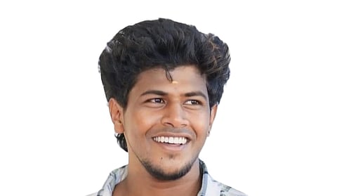 ஆகாஷ் டெல்​சன்