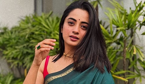 ​‘டாட்டூ குத்​தக் கூடாது’ என நடிகை நமிதா பிரமோத்தை மிரட்​டிய இளைஞர் கைது
