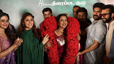 திரைத்​ துறை​யில் 49 ஆண்டுகள்: ராதி​கா​ சரத்குமாருக்கு ‘ஹாய்’ குழு வாழ்த்து