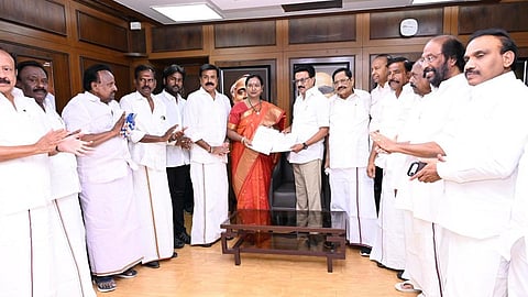 தேமுதிக 10, விசிக-வுக்கு 8 தொகுதிகள் ஒதுக்கீடு: ஸ்டாலின் முன்னிலையில் ஒப்பந்தம் கையெழுத்து