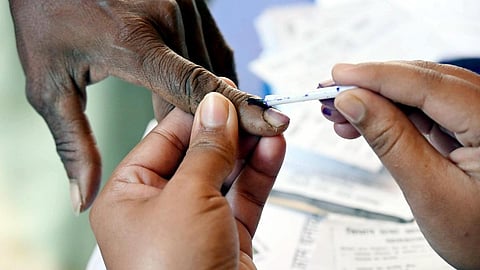 அடுக்குமாடி குடியிருப்புகளில் 15 வாக்குச்சாவடிகள்: அமைவிடங்களை அறிவித்தது தேர்தல் ஆணையம் 