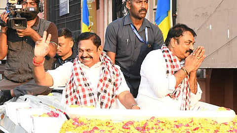 “இந்தத் தேர்தலோடு கருணாநிதி குடும்பத்துக்கு முற்றுப்புள்ளி” - பிரச்சாரத்தில் பொங்கிய பழனிசாமி