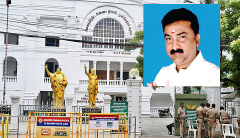 அதிமுக​ இறுதி வேட்பாளர் பட்டியல் வெளியீடு: ஸ்டாலினை எதிர்த்து சந்தான கிருஷ்ணன் போட்டி