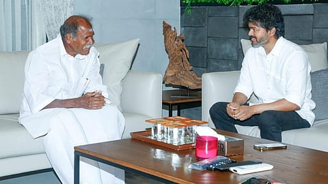 ரங்கசாமியின் 2 தொகுதி சென்ட்டிமென்ட்டை பின்பற்றுகிறாரா விஜய்?